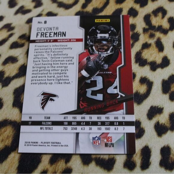Devonta Freeman #8 Football Card - Picture 2 of 2